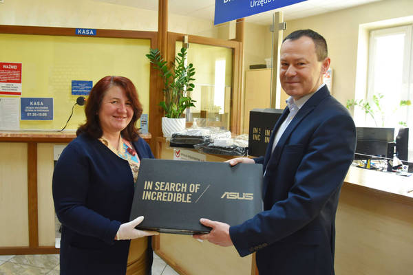 zdjęcie do
													 artykułu Gmina Boguchwała pozyskała środki na zakup laptopów dla uczniów