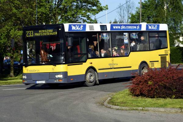 zdjęcie do
													 artykułu Informacja o kursowaniu autobusów MKS linii 233 Mogielnica-Rzeszów
